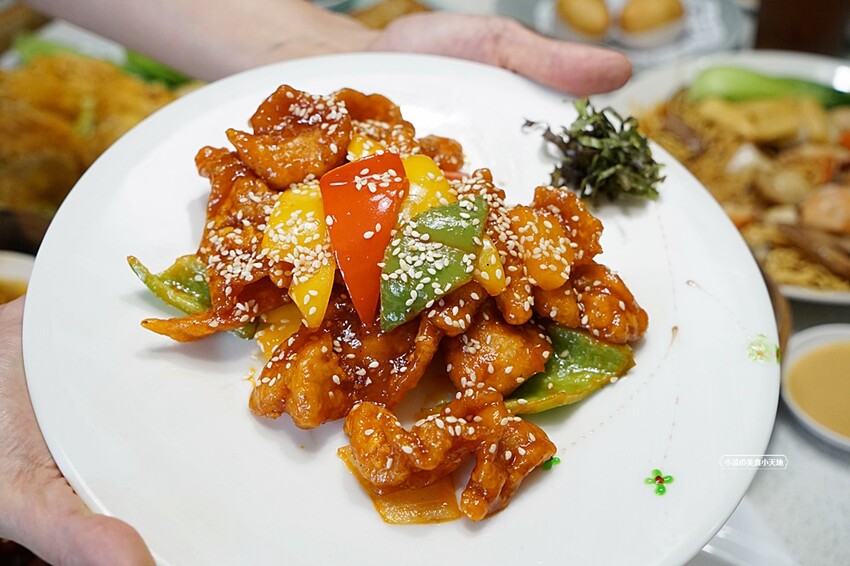 彰化員林驚見港點推車，超過百道美味小點熱炒，還有蒜香炸子雞、廣東炒麵、黃金流沙包，經典重現(寵物友善、附停車場) 