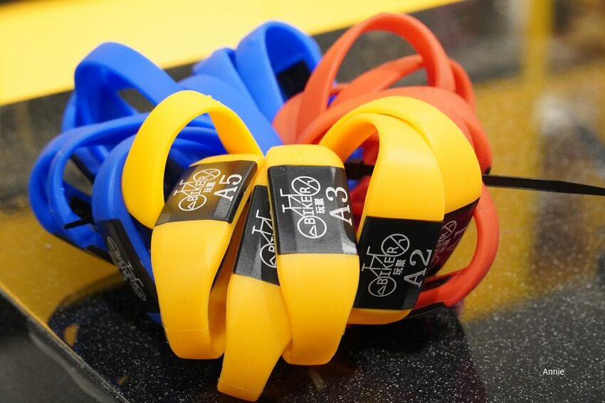 澎湖最美背包民宿 『玩聚 Biker背包民宿』單人入住、包棟皆適宜 客製化接機推薦遊程 - 安妮的天空