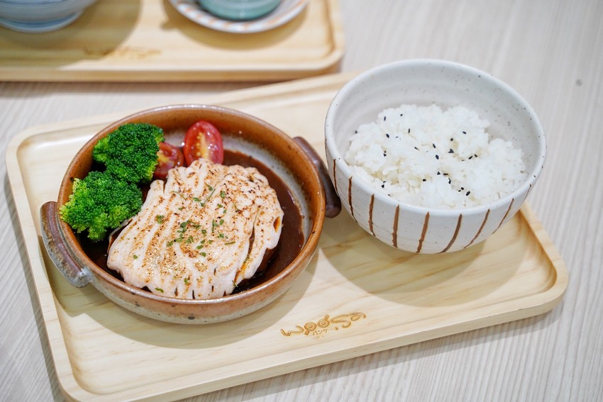 超人氣『woosaパンケーキ 屋莎鬆餅屋』插旗新竹啦！必點人氣招牌「雲の鬆餅」系列，讓你吃一次就愛上！聚餐約會推薦(內有菜單MENU) - 阿華田的美食日記