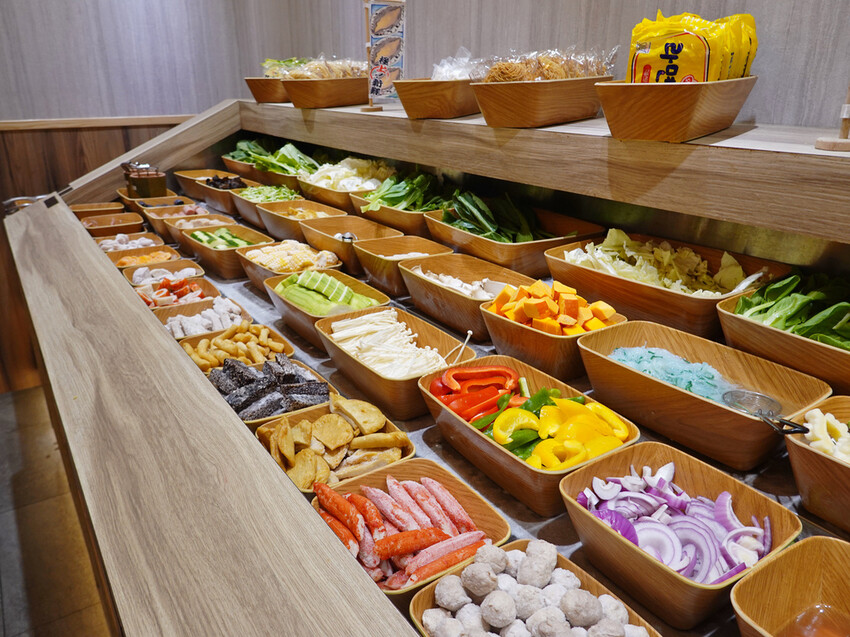 新北市永和區新北永和—有之和牛 鍋物放題｜千元澳洲和牛吃到飽 還有近百種自助吧任你吃｜頂溪、永和耕莘醫院