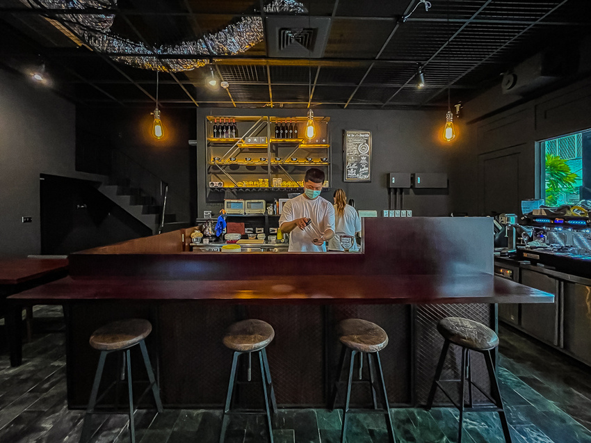 鹽埕咖啡館 - Dmore Coffee 達墨爾咖啡 店內環境 鹽埕咖啡館 - Dmore Coffee 達墨爾咖啡 店內環境
