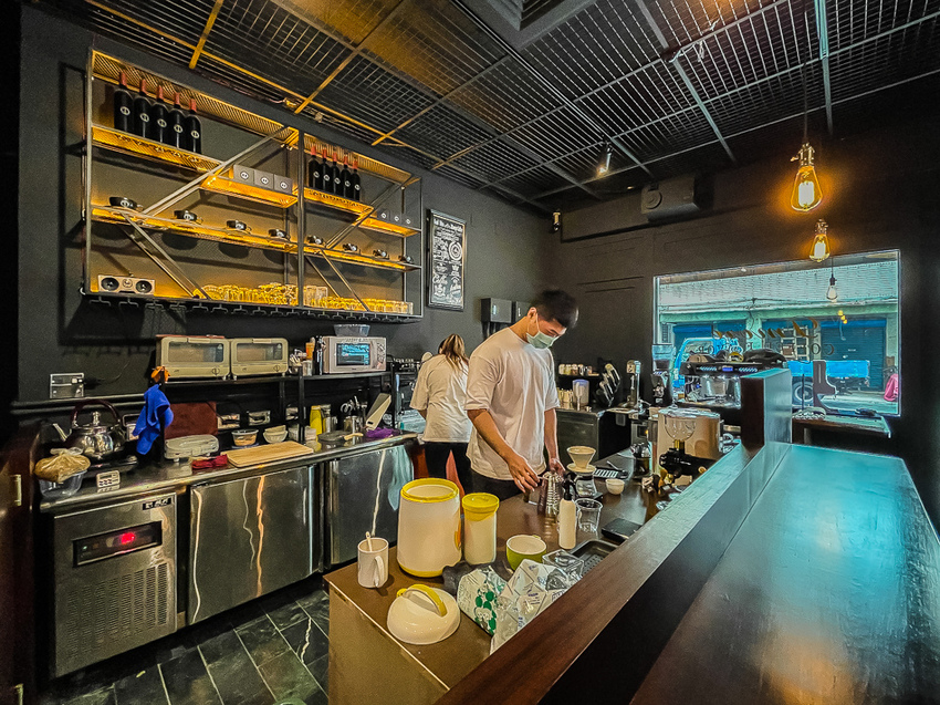 鹽埕咖啡館 - Dmore Coffee 達墨爾咖啡 店內環境 鹽埕咖啡館 - Dmore Coffee 達墨爾咖啡 店內環境