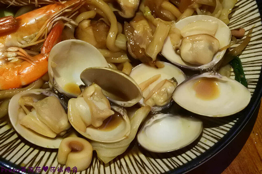 台北居酒屋【老菘田居酒屋】日本風情佈置氛圍.下班吃飯小酌聚餐暢聊超歡樂│捷運南京三民站│松山美食 - Fresa芙芮莎♥莎旅憶食