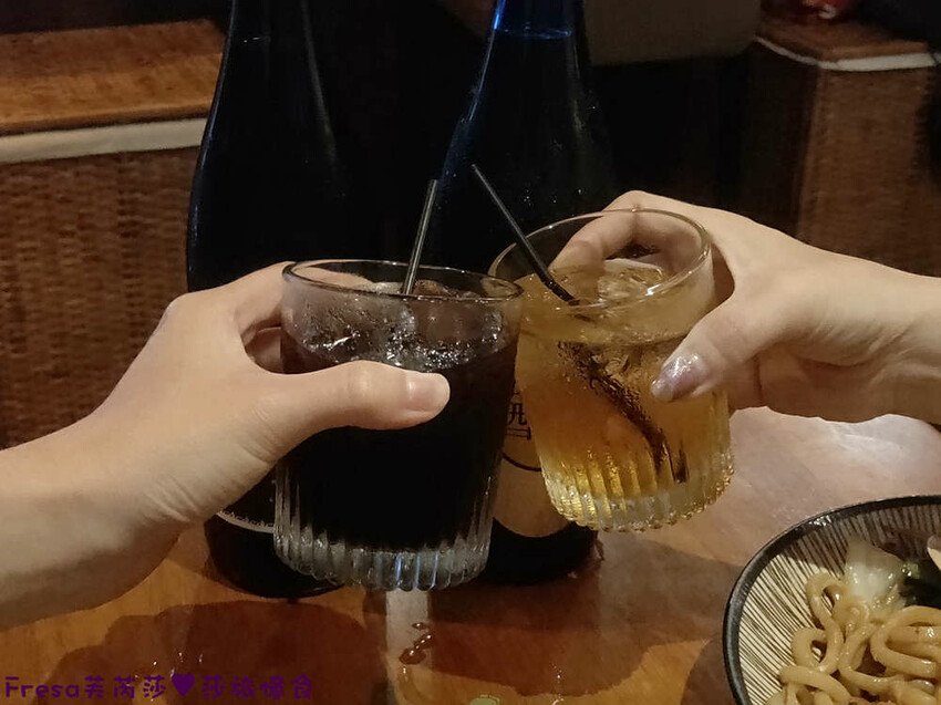 台北居酒屋【老菘田居酒屋】日本風情佈置氛圍.下班吃飯小酌聚餐暢聊超歡樂│捷運南京三民站│松山美食 - Fresa芙芮莎♥莎旅憶食