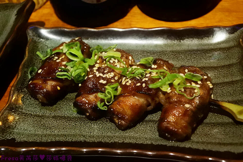 台北居酒屋【老菘田居酒屋】日本風情佈置氛圍.下班吃飯小酌聚餐暢聊超歡樂│捷運南京三民站│松山美食 - Fresa芙芮莎♥莎旅憶食