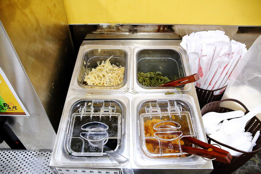 京厚屋-台中一中店，一中商圈高CP值日式炸豬排定食專賣，自助