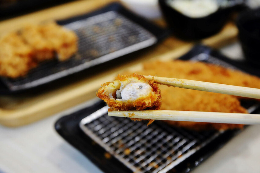 京厚屋-台中一中店，一中商圈高CP值日式炸豬排定食專賣，自助