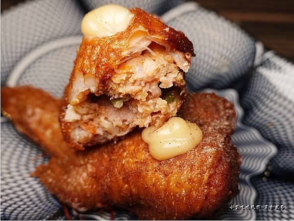 明太子雞翅-渣女和牛燒肉燥飯餐酒館 (1).jpg