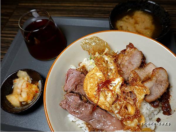 霸氣雙拼和牛燥飯-渣女和牛燒肉燥飯餐酒館 (2).jpg