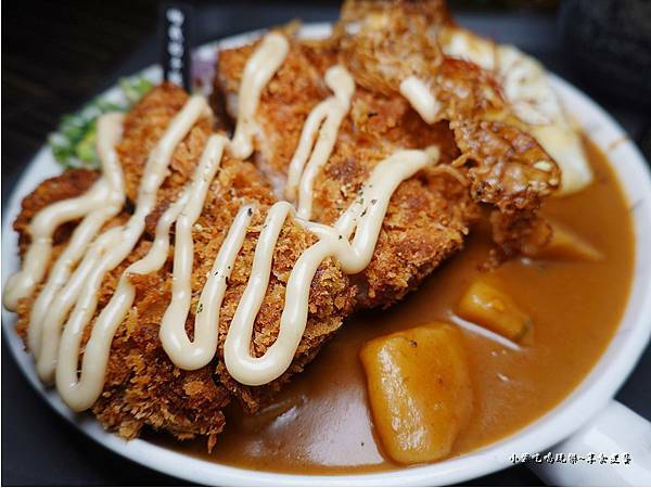 卡滋炸豬排咖哩-渣女和牛燒肉燥飯餐酒館 (3).jpg