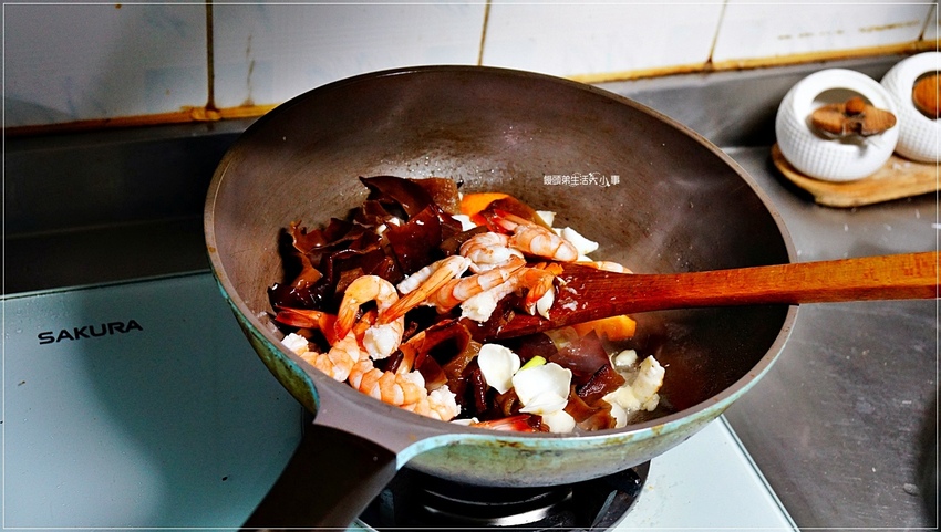 /tmp/phpW9icQ6 /tmp/phpW9icQ6