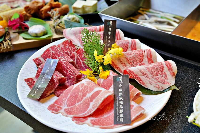 【台中】文心森林公園站｜昭日堂 鍋煮，帕瑪森起司豚燒豆乳鍋，日本A5和牛羽下，台中必吃火鍋推薦