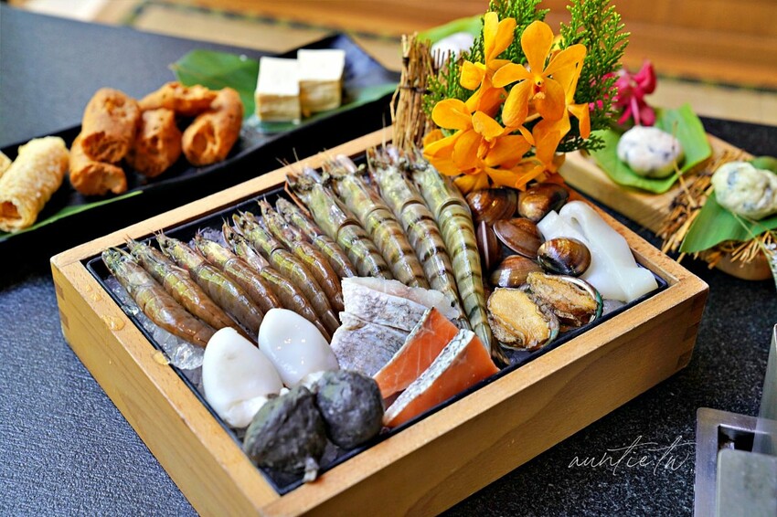 【台中】文心森林公園站｜昭日堂 鍋煮，帕瑪森起司豚燒豆乳鍋，日本A5和牛羽下，台中必吃火鍋推薦