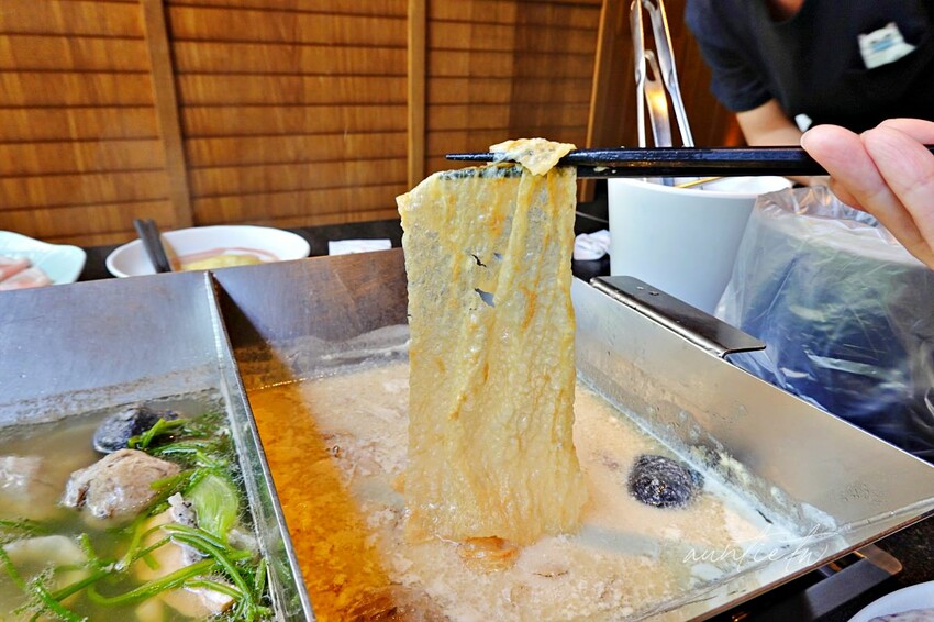 【台中】文心森林公園站｜昭日堂 鍋煮，帕瑪森起司豚燒豆乳鍋，日本A5和牛羽下，台中必吃火鍋推薦