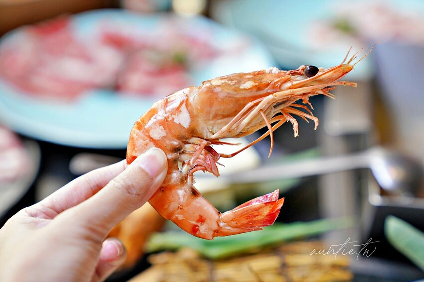 【台中】文心森林公園站｜昭日堂 鍋煮，帕瑪森起司豚燒豆乳鍋，日本A5和牛羽下，台中必吃火鍋推薦