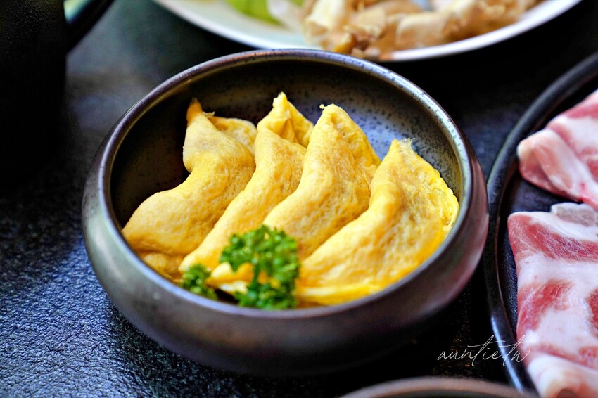 【台中】文心森林公園站｜昭日堂 鍋煮，帕瑪森起司豚燒豆乳鍋，日本A5和牛羽下，台中必吃火鍋推薦