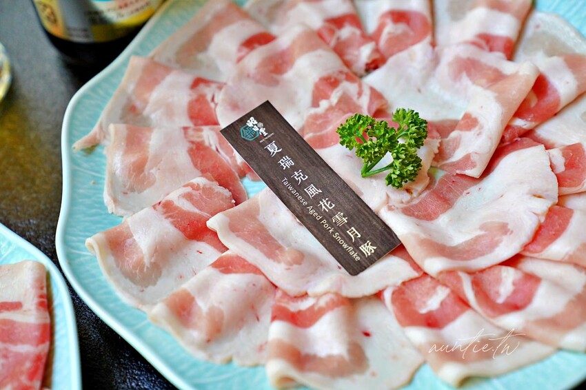 【台中】文心森林公園站｜昭日堂 鍋煮，帕瑪森起司豚燒豆乳鍋，日本A5和牛羽下，台中必吃火鍋推薦