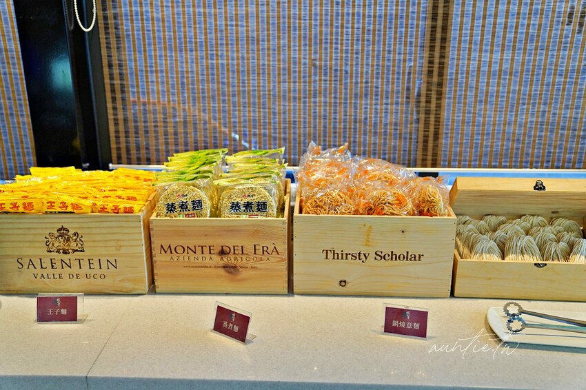 【台中】文心森林公園站｜昭日堂 鍋煮，帕瑪森起司豚燒豆乳鍋，日本A5和牛羽下，台中必吃火鍋推薦