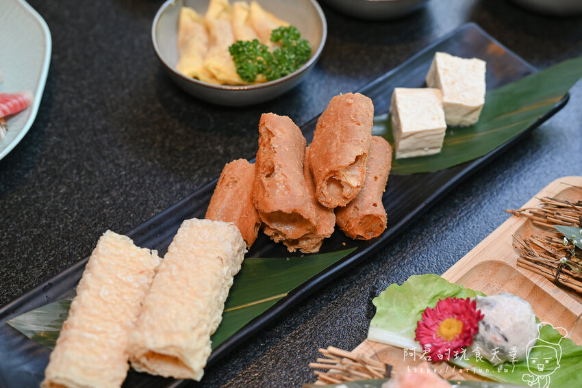 【台中】昭日堂鍋煮|絕世雙人海陸蝦盛合,不只吃到澎湃海鮮還能吃到澳洲和牛,而且吃超飽! » 阿君的玩食天堂