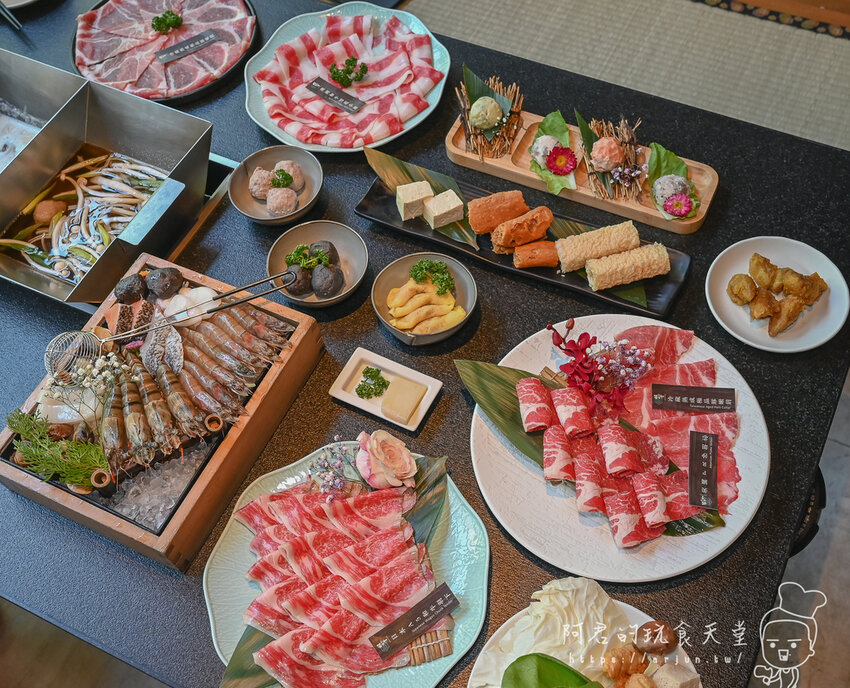 【台中】昭日堂鍋煮|絕世雙人海陸蝦盛合,不只吃到澎湃海鮮還能吃到澳洲和牛,而且吃超飽! » 阿君的玩食天堂