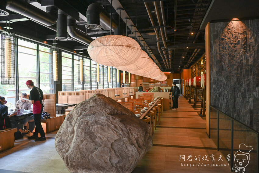 【台中】昭日堂鍋煮|絕世雙人海陸蝦盛合,不只吃到澎湃海鮮還能吃到澳洲和牛,而且吃超飽! » 阿君的玩食天堂