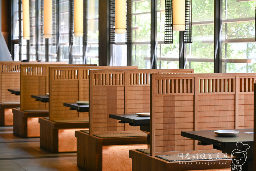 【台中】昭日堂鍋煮|絕世雙人海陸蝦盛合,不只吃到澎湃海鮮還能吃到澳洲和牛,而且吃超飽! » 阿君的玩食天堂