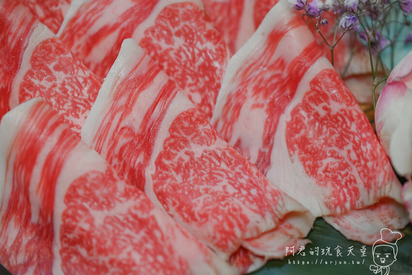 【台中】昭日堂鍋煮|絕世雙人海陸蝦盛合,不只吃到澎湃海鮮還能吃到澳洲和牛,而且吃超飽! » 阿君的玩食天堂