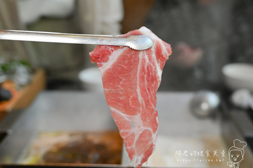 【台中】昭日堂鍋煮|絕世雙人海陸蝦盛合,不只吃到澎湃海鮮還能吃到澳洲和牛,而且吃超飽! » 阿君的玩食天堂