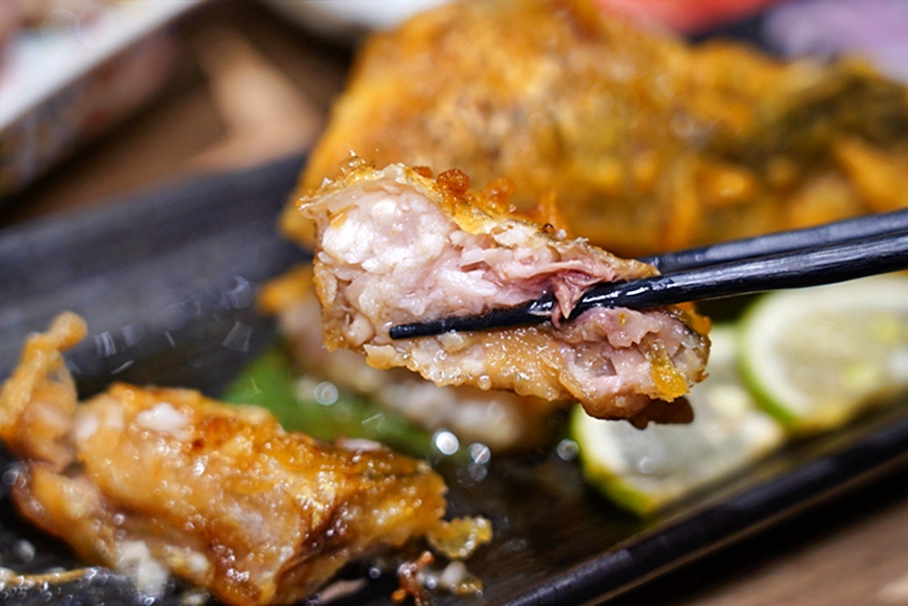 台中個人燒肉居酒屋!燒肉69元起,小菜免費續,不到400元爽吃雞豬牛