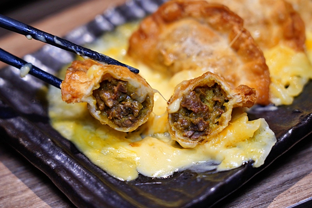 台中個人燒肉居酒屋!燒肉69元起,小菜免費續,不到400元爽吃雞豬牛