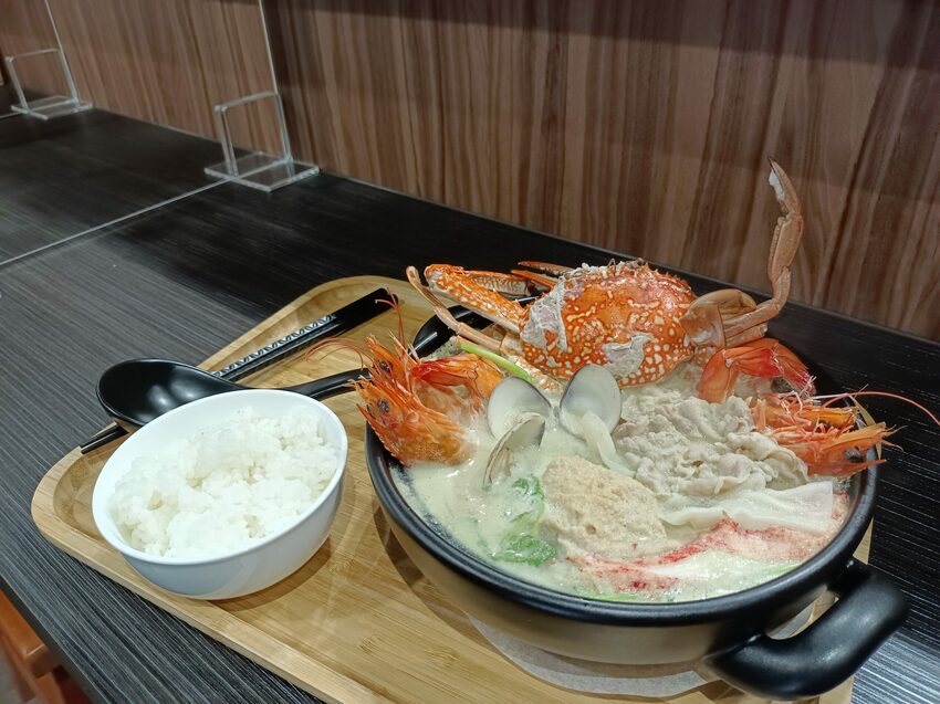 沒先預約還吃不到,店內只賣這幾種餐點