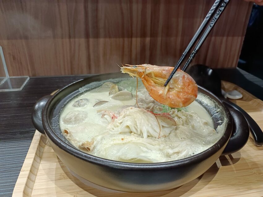 沒先預約還吃不到,店內只賣這幾種餐點