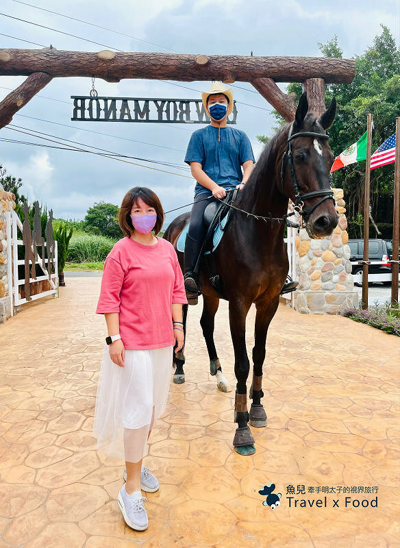 牛仔莊園～北海岸新亮點！牧場風情如詩如畫，寬闊草原紅色屋頂好吸晴，一秒飛美國西部當牛仔！ @ 魚兒 x 牽手明太子的「視」界旅行