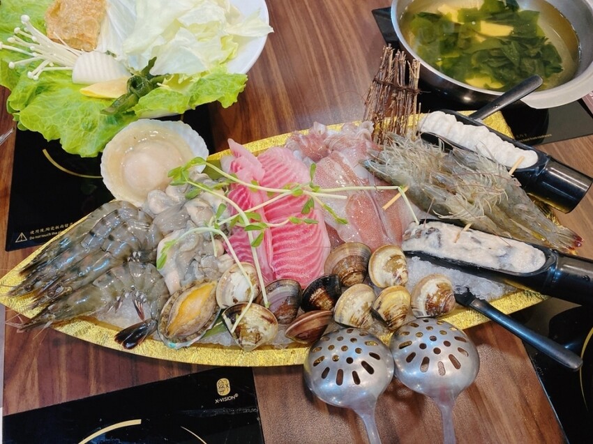 高 CP值的八方悅鍋物，讓屎蛋一家怎麼吃都放不下筷子吶～