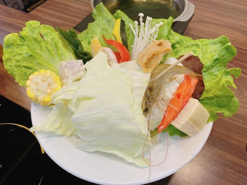 高 CP值的八方悅鍋物，讓屎蛋一家怎麼吃都放不下筷子吶～