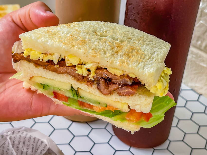 花生蛋燒肉三明治