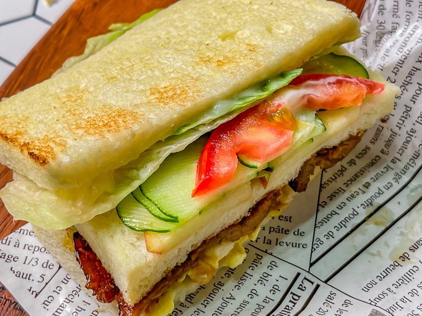 花生蛋燒肉三明治