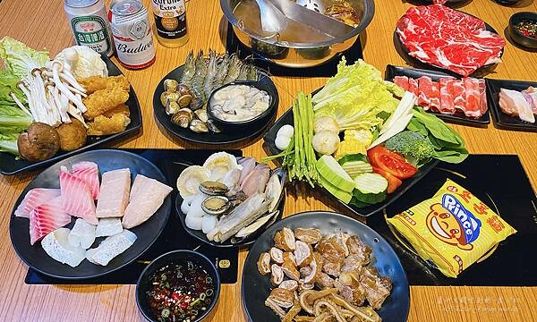 新北蘆洲吃到飽麻辣火鍋-蒙古紅鴛鴦麻辣鍋-超過八十道品項吃到飽,蔬食、海鮮、肉品 稀珍又新鮮,還有被耽誤的滷肉飯,也可以單點火鍋套餐!蘆洲吃到飽推薦-79.jpg