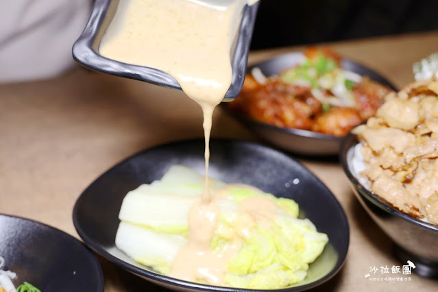 板橋燒肉丼『牛丁次郎坊(板橋店)』120元起享肉山/霜淇淋.雞白湯.冬瓜檸檬無限供應