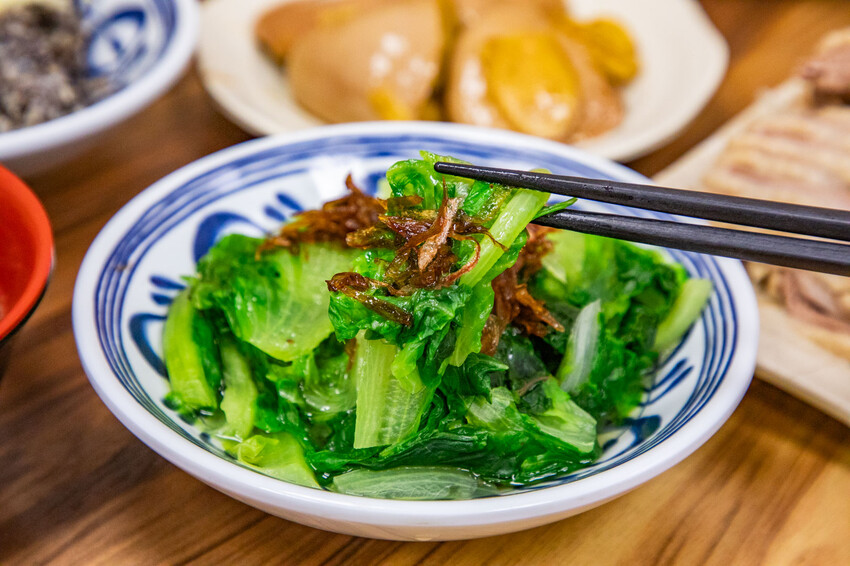 台中鵝肉界人氣王！酉金鵝 鵝肉飯百元有找，鵝高湯免費喝到飽CP值破錶。