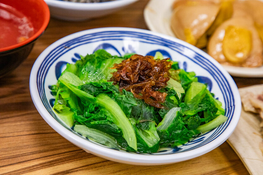 台中鵝肉界人氣王！酉金鵝 鵝肉飯百元有找，鵝高湯免費喝到飽CP值破錶。