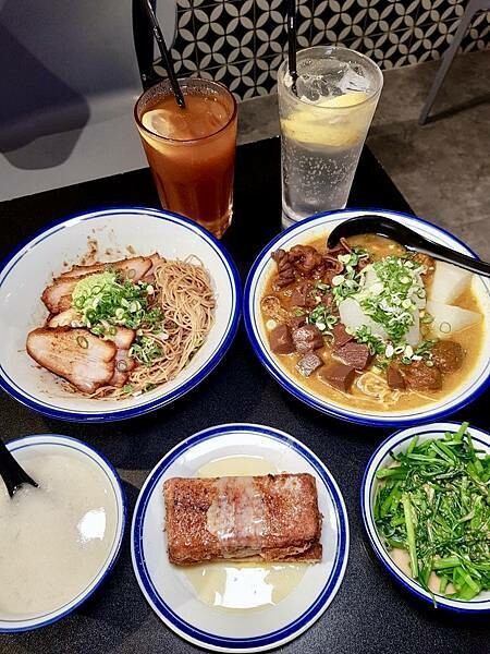 [桃園美食] 小香港車仔麵  平鎮新勢公園旁平易近人的港式小吃餐廳 @蛋寶趴趴go