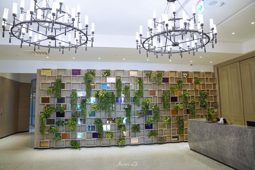 【台南安平│住宿】福爾摩沙遊艇酒店。台南無邊際泳池，兒童遊戲區超強，早餐就有香檳可以喝