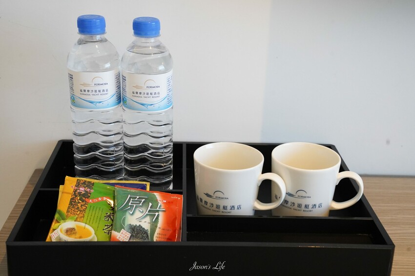 【台南安平│住宿】福爾摩沙遊艇酒店。台南無邊際泳池，兒童遊戲區超強，早餐就有香檳可以喝