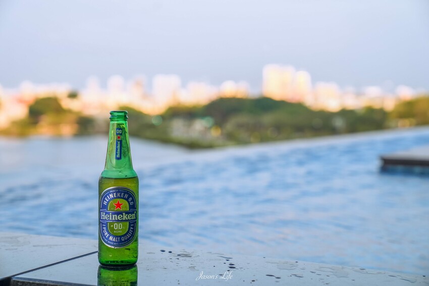 【台南安平│住宿】福爾摩沙遊艇酒店。台南無邊際泳池，兒童遊戲區超強，早餐就有香檳可以喝