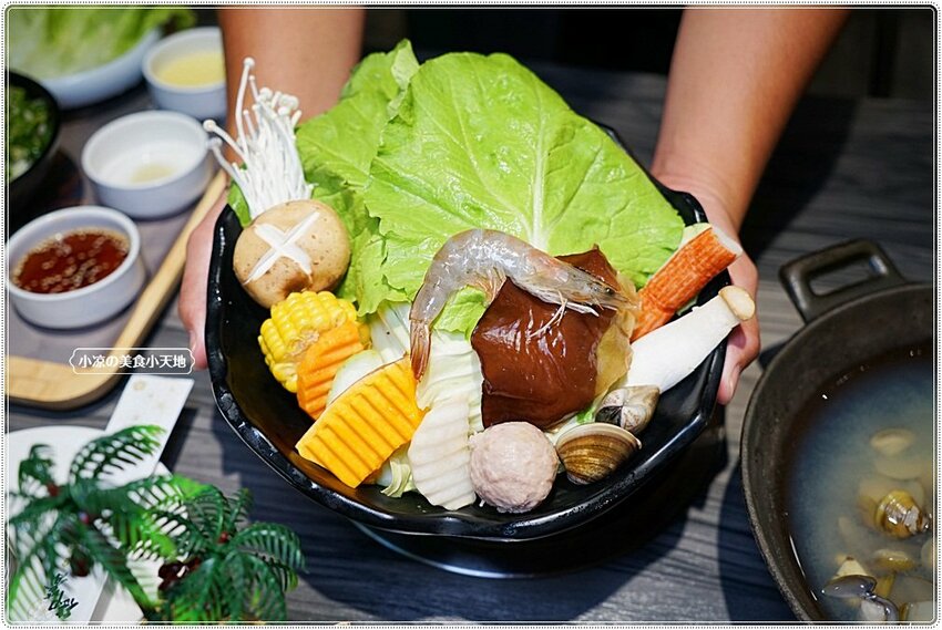 義崎丼plus和牛燒肉x鍋物健行舖║全新開幕！唯一集合平價燒肉、火鍋、丼飯，還有滷肉飯小菜飲料咖啡冰淇淋自助吧無限量吃到飽，CP值破表!