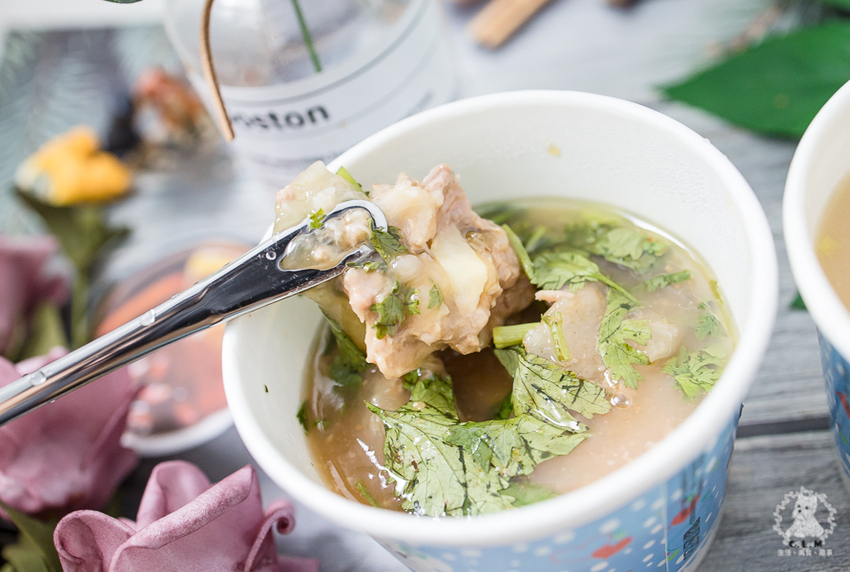 湖光市場成功肉圓｜台北內湖內湖站食記｜常常一圓難求的超人氣肉圓，CP值很高味道又好吃非常推薦，也是讓我充滿回憶且懷念的好味 - 卡爾茗 C.L.M.