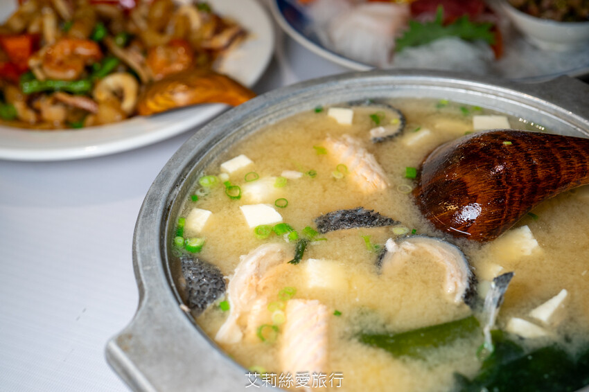 松山區小巨蛋美食 漁聞樂 自家有漁船就是鮮！活龍蝦1隻只要680元 品嚐生猛活海鮮 不必跑漁港 - 艾莉絲愛旅行