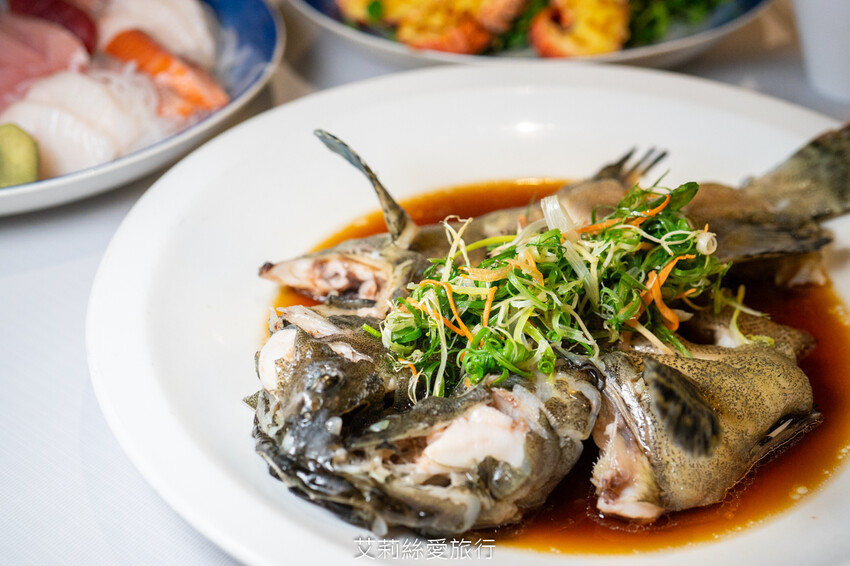 松山區小巨蛋美食 漁聞樂 自家有漁船就是鮮！活龍蝦1隻只要680元 品嚐生猛活海鮮 不必跑漁港 - 艾莉絲愛旅行