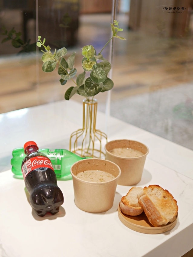 太銷魂！軟嫩紅酒燉牛肉貝殼麵吃起來『快義點 PrestoPasta』從麵條製作到食材醬汁通通一手包辦的用心好味道！高雄美食｜義享天地義大利麵｜義享天地美食 - 曼達愛吃鬼